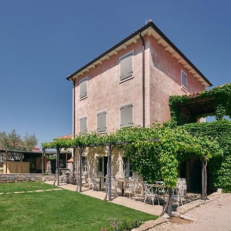 Vilanija Winery Cuj Bed & Breakfast מראה חיצוני תמונה