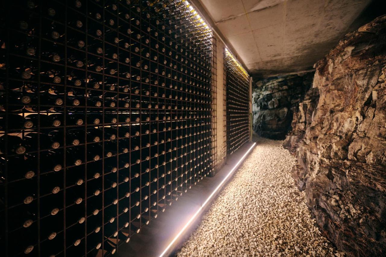 Vilanija Winery Cuj Bed & Breakfast מראה חיצוני תמונה